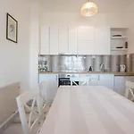Konukevi Rajna Biograd Na Moru