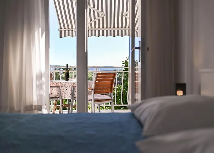 Pensjonat Rajna Biograd Na Moru