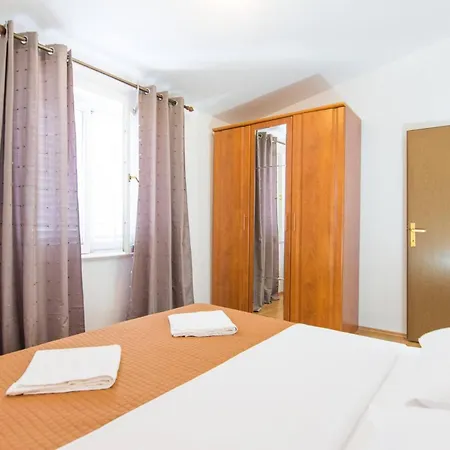 Guest house Rajna