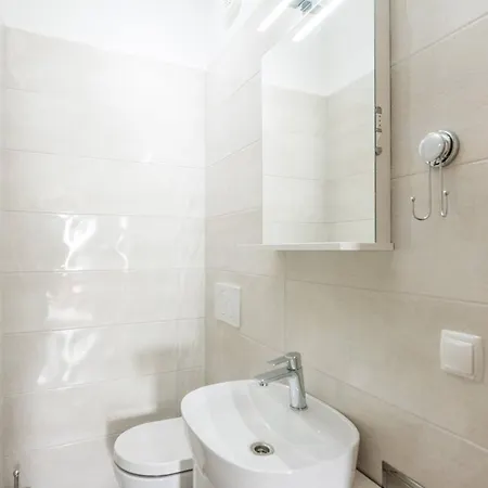 Rajna Affittacamere 4*