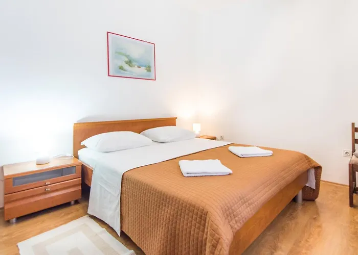 Rajna Gostinjska kuća 4*