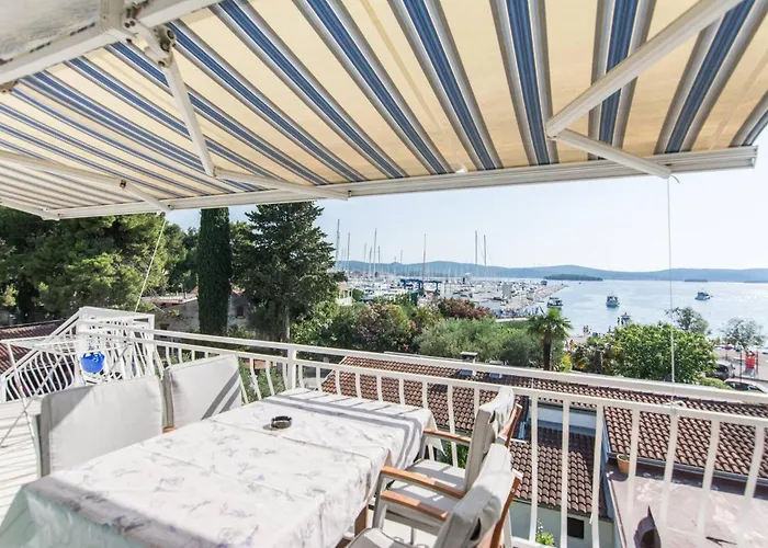 Rajna Gostinjska kuća 4*