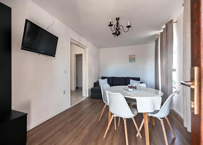 Rajna Gostinjska kuća